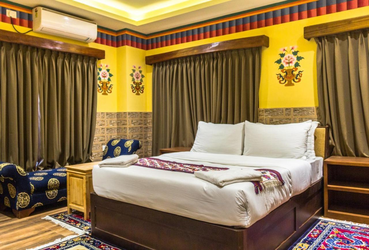 White Dragon Hotel Punakha Exterior foto
